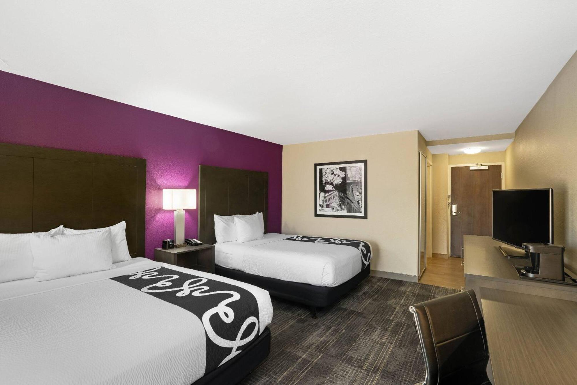 La Quinta By Wyndham Columbus Ms Hotel Eksteriør billede